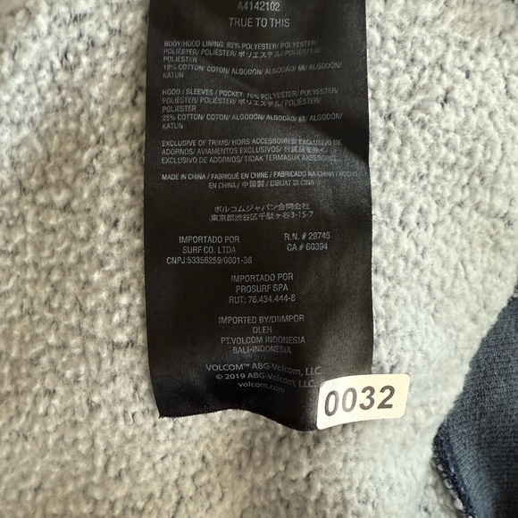 Volcom Blue Two Toned Hooded Men’s Sweatshirt Size L - Picture 10 of 10